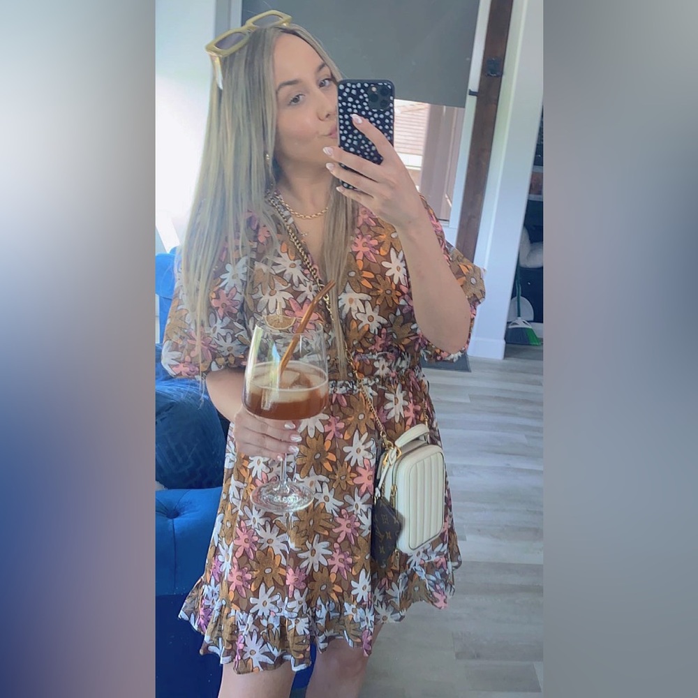 Multi Color Daisy Dress - Picture 2 of 4